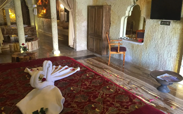 Oread Cave Suites