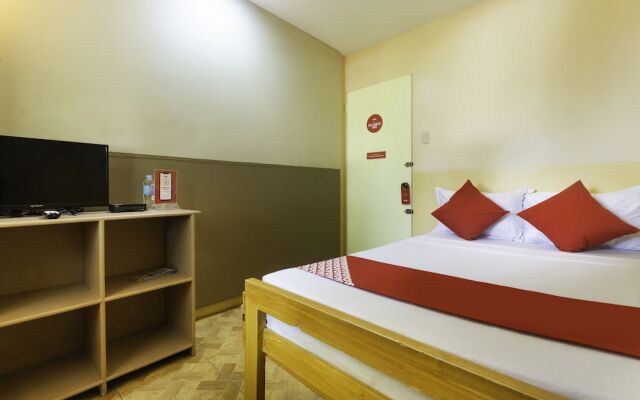 Sunrise 888 by OYO Rooms