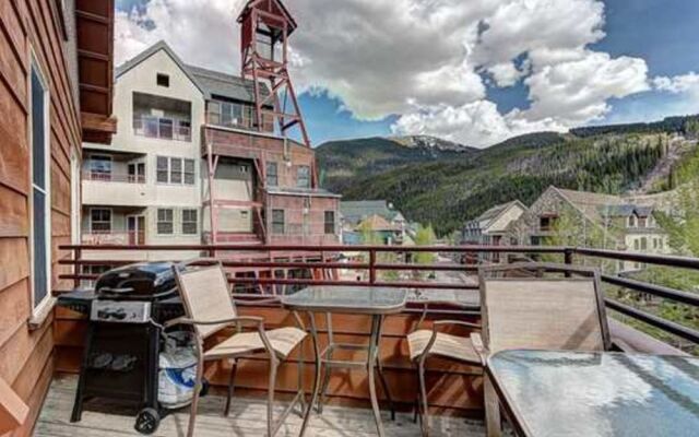 Buffalo Lodge by Summit County Mountain Retreats