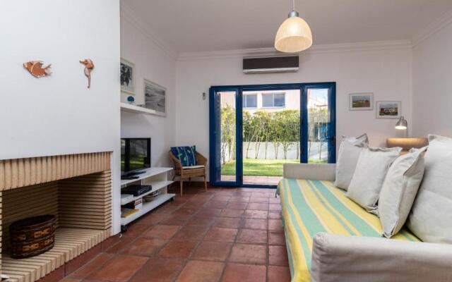 Villa Blue Garden by ALGARVEMANTA