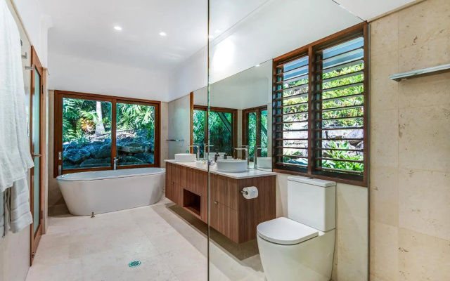 Lotus House on Hamilton Island