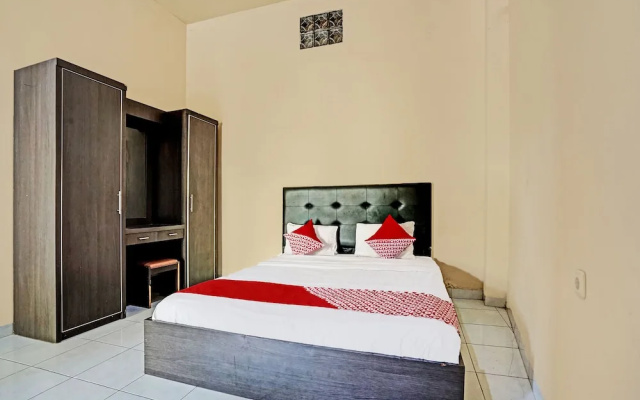OYO Life 91873 Nugraha Kost