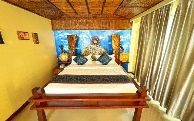 Golden Phoenix Hotel Boracay