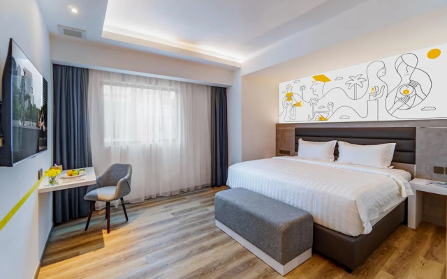 Yello Hotel Harbour Bay Batam