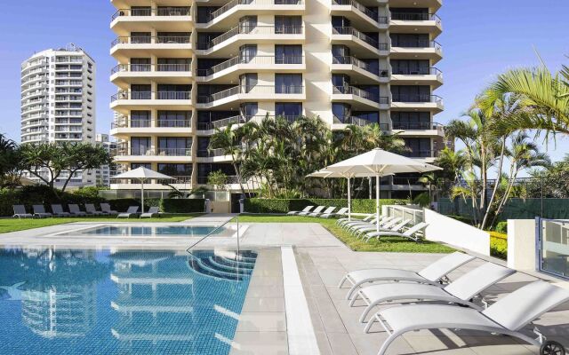 Paradise Centre Apartments