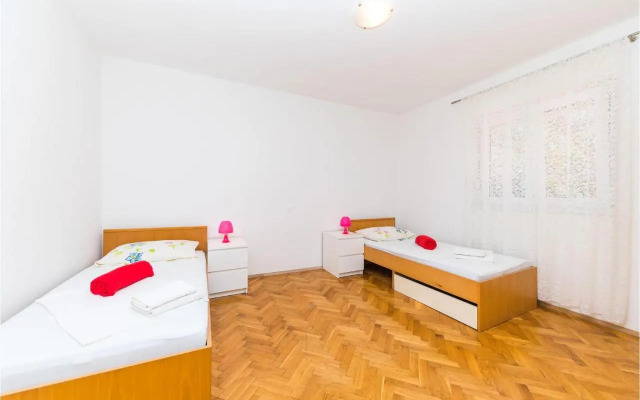 Holiday home Okrug Gornji 51