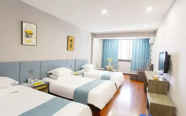 Xinqumen Inn