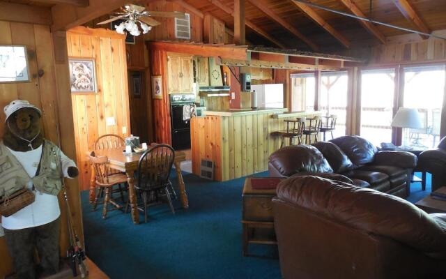 Whispering Pines Lodge