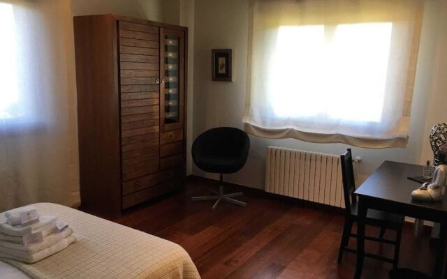 Hotel Reina Adosinda