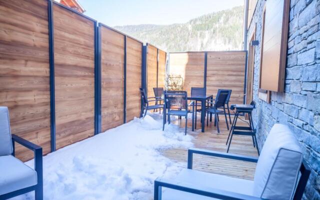 Portes Du Pleney 001