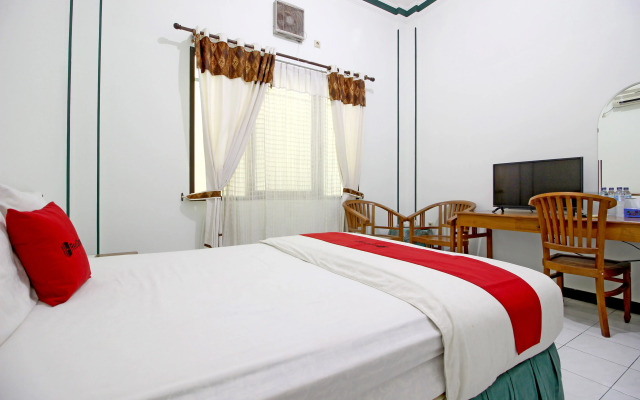 RedDoorz near XT Square Yogyakarta