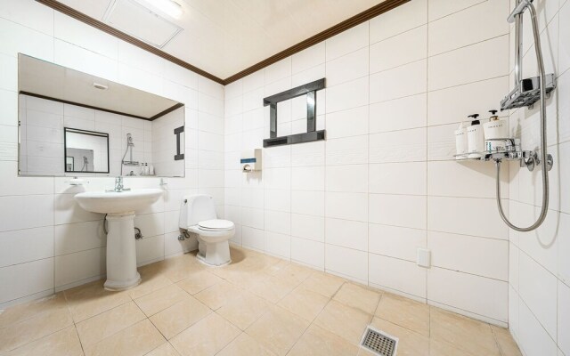 Suwon Rose Hotel