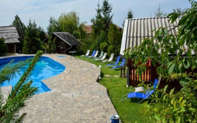 Camping Robinson Country Club Oradea