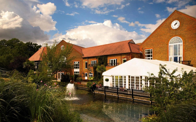 Delta Hotels by Marriott Tudor Park Country Club