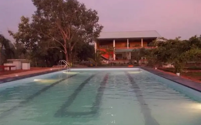 Lake Leisure Resort