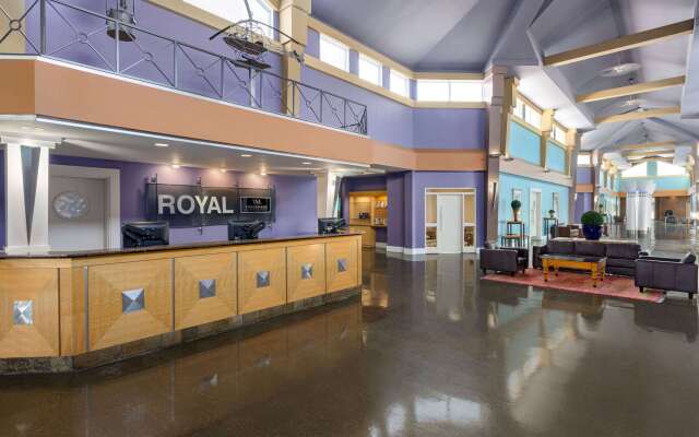 Royal Hotel Edmonton Airport, Trademark Collection by Wyndham