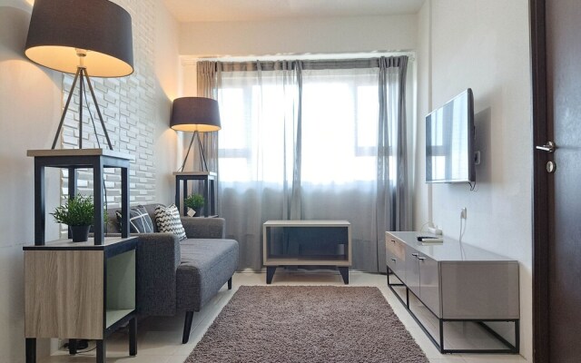 Nice And Modern 2Br At Royal Makassar Apartment