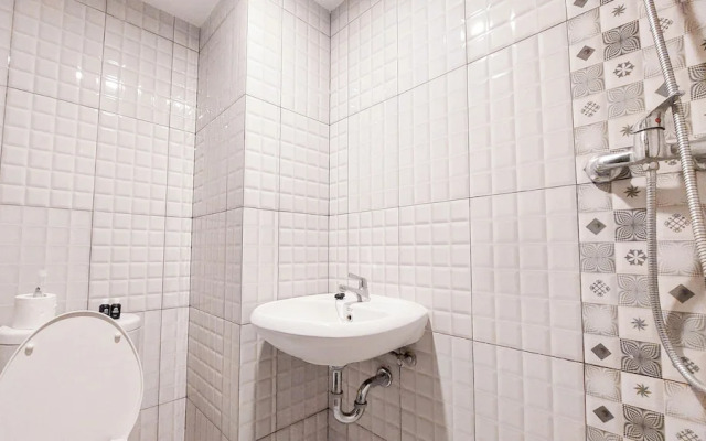 Best Deal Studio Apartment At De Prima