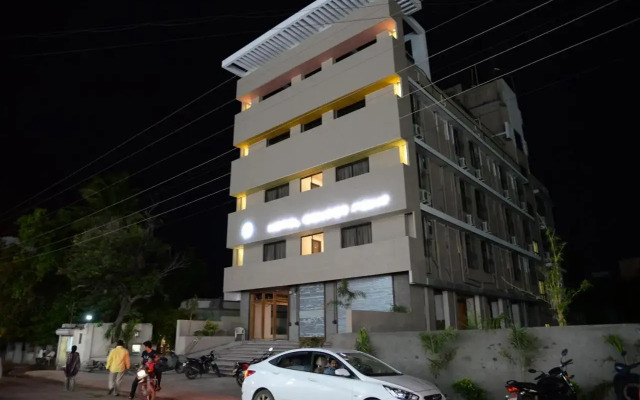 Hotel Center Point Solapur