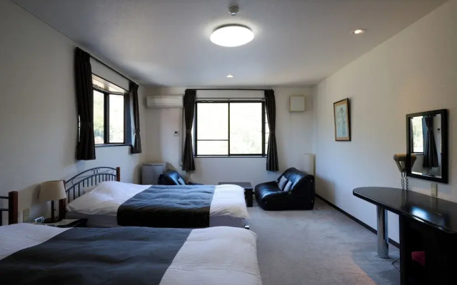 Hotel Hakuryuko Resort