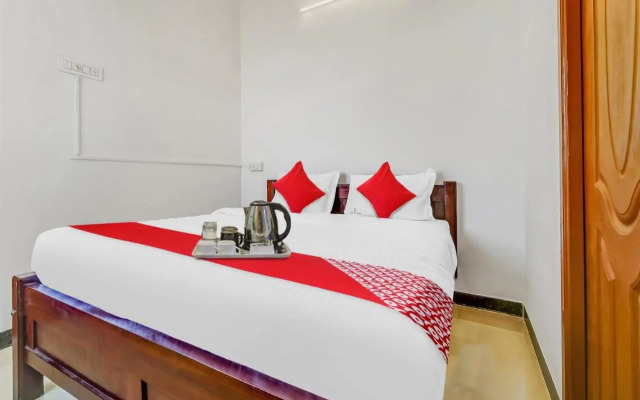 OYO Flagship 703776 Cruze Residency