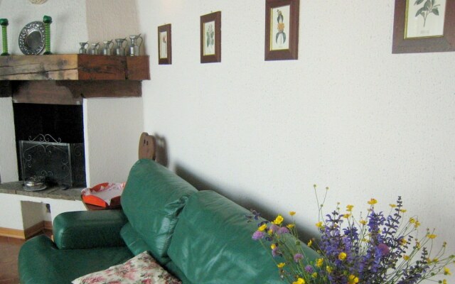 Cozy Holiday Home in Anfo Near Lake Idro