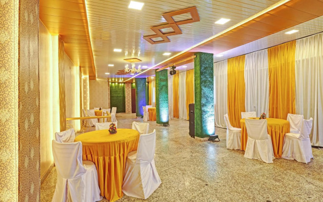 OYO Flagship 80572 Dream Comes True Hotel Banquet