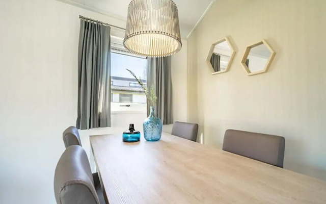 Comfy Chalet With Dishwasher, the Efteling at 2 km
