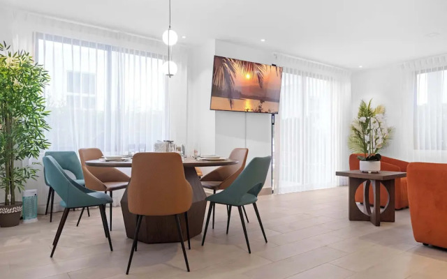 Stylish 3BR Villa by Vistacana Rentals