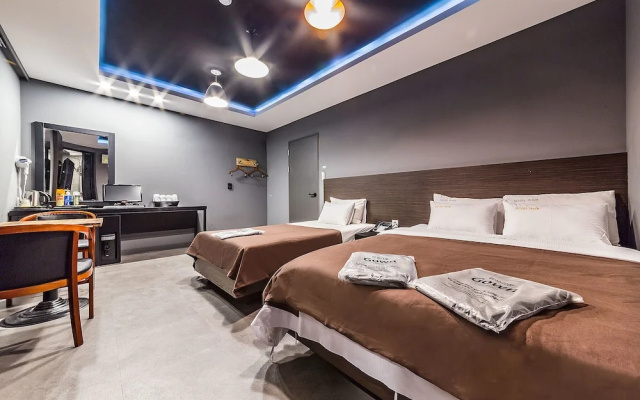 Hotel Carib