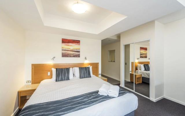 Ascot Quays Apartment 102