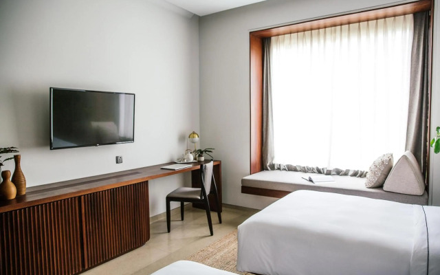 Treeline Urban Resort