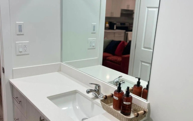 Beautiful 2 bedroom home away from home