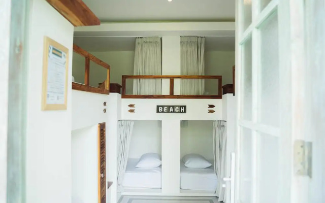 White Penny Hostel