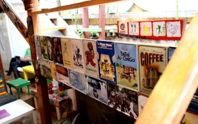 LiJiang Elephant Crossing Cafe Inn