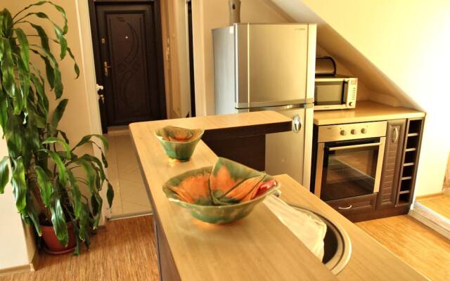 Sea view apartment in the city heart