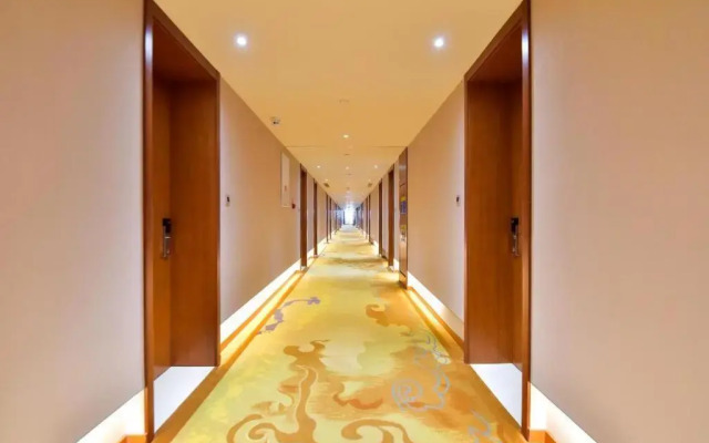 【locals】Taian Taishan District Baolongcity Square