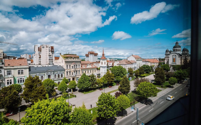 Plaza V