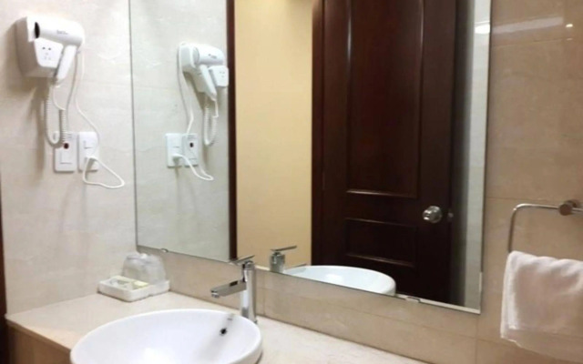 Luxury Hotel