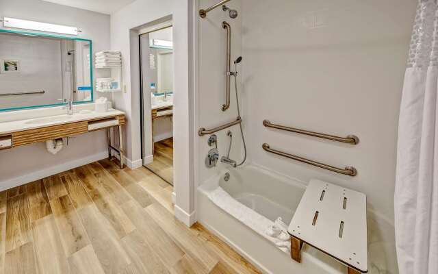 Hampton Inn & Suites Fort Myers-Estero/FGCU