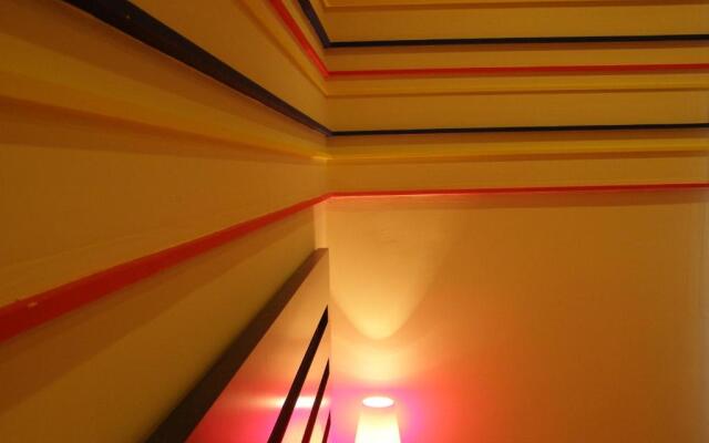 Room in a neoclassical house - ladybug
