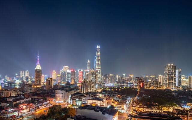 Renaissance Shanghai Yu Garden Hotel