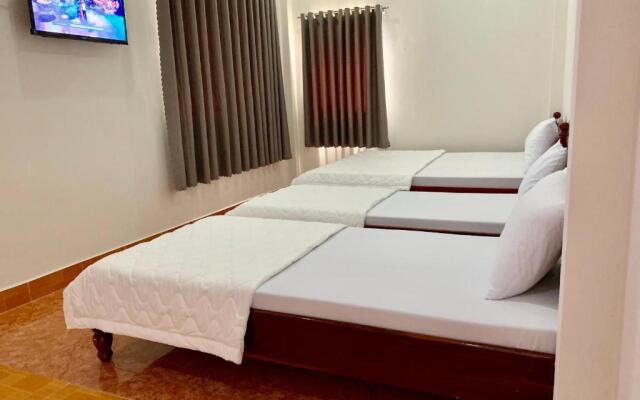 Phuc Long 2 Hotel