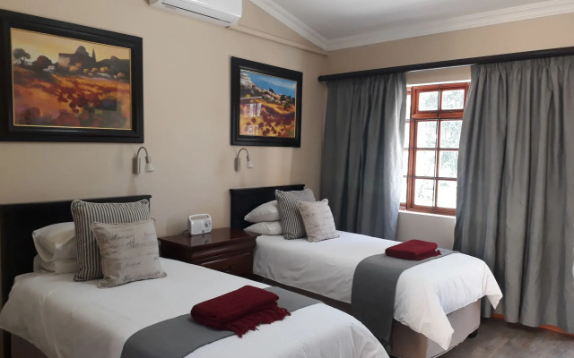 17 on Bird Guest House