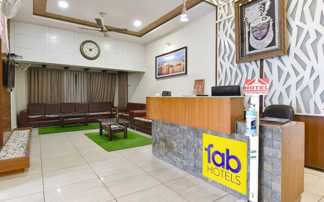 Fabhotel Royal Icon