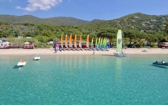 Appartement les pieds dans l'eau à Cavalière (Lavandou 83)