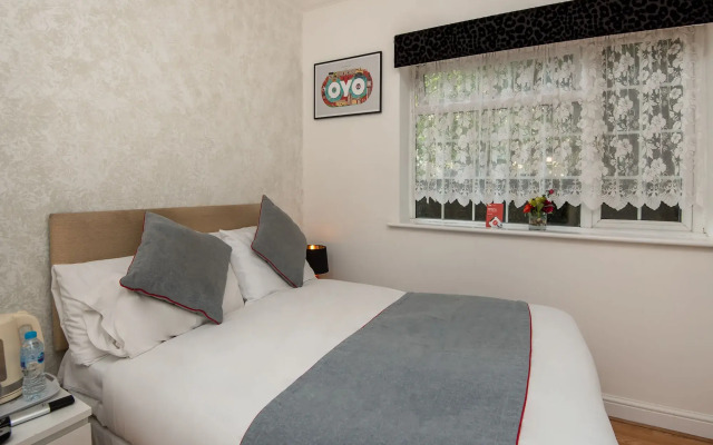 OYO Vale Lodge