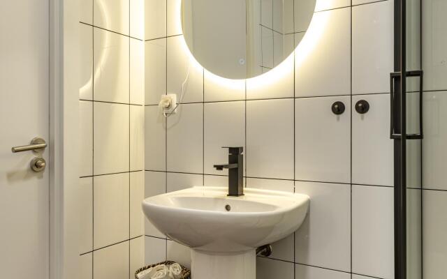 Apartment Light on 1st Strelkovy lane 3