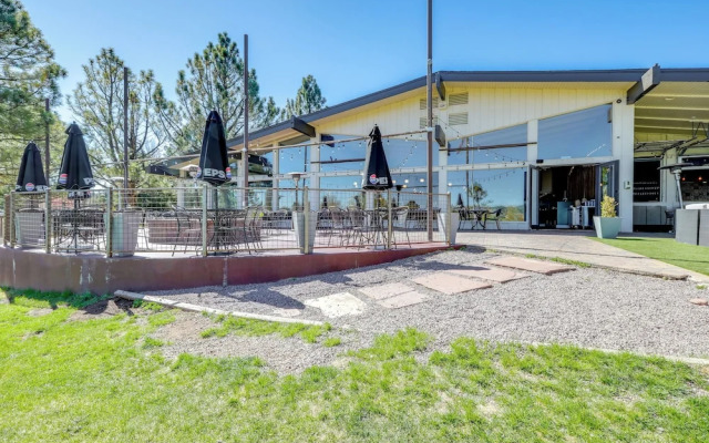 Townhome Near Dtwn Flagstaff: Grill, Golf & Relax!