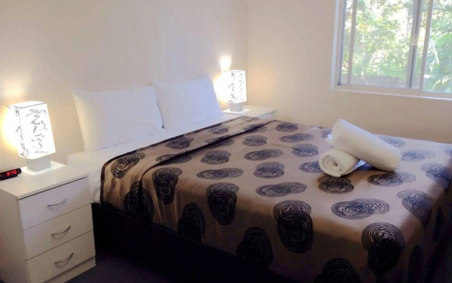 Forest Lodge Apartments